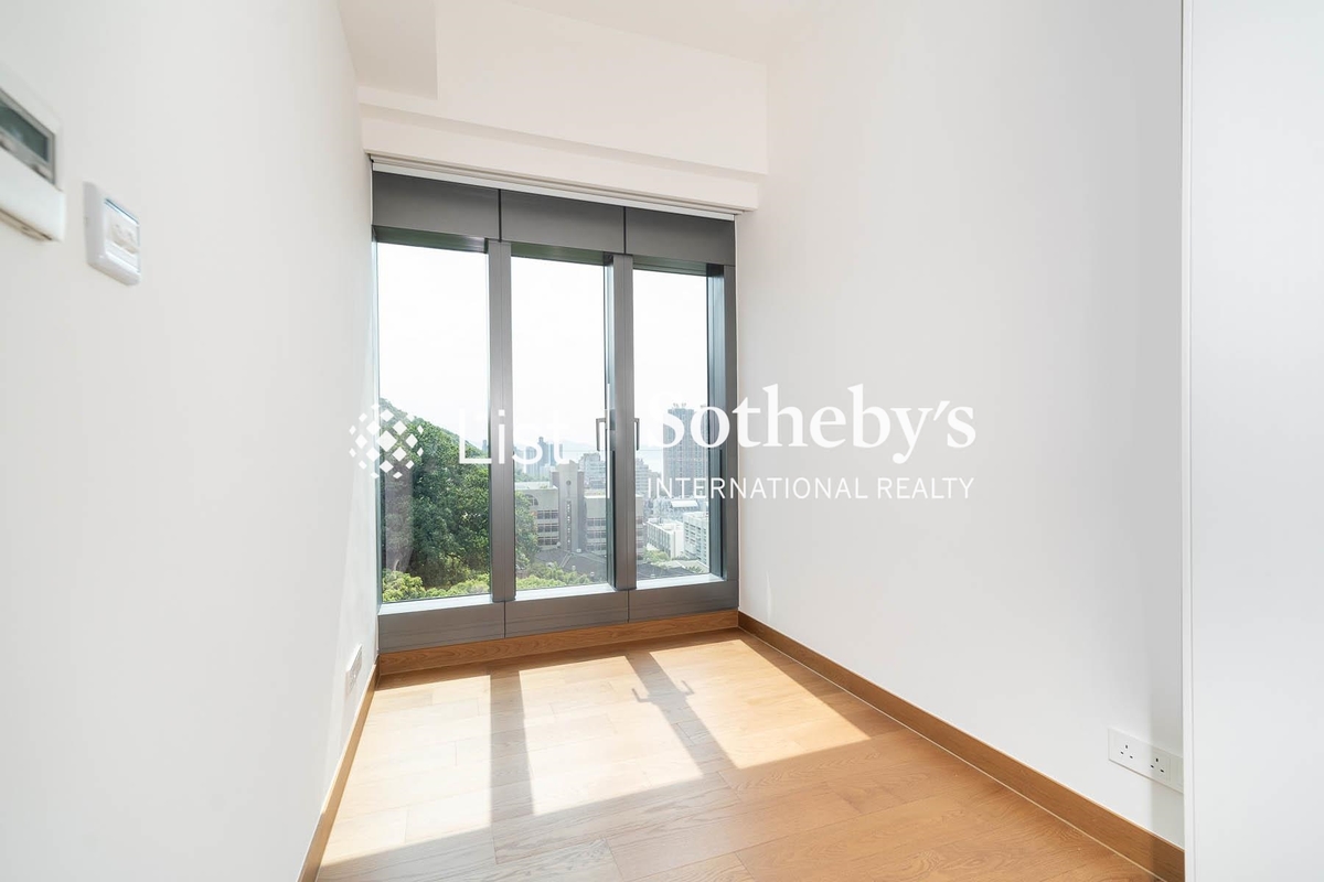 University Heights 大學閣 | Second En-suite Bedroom