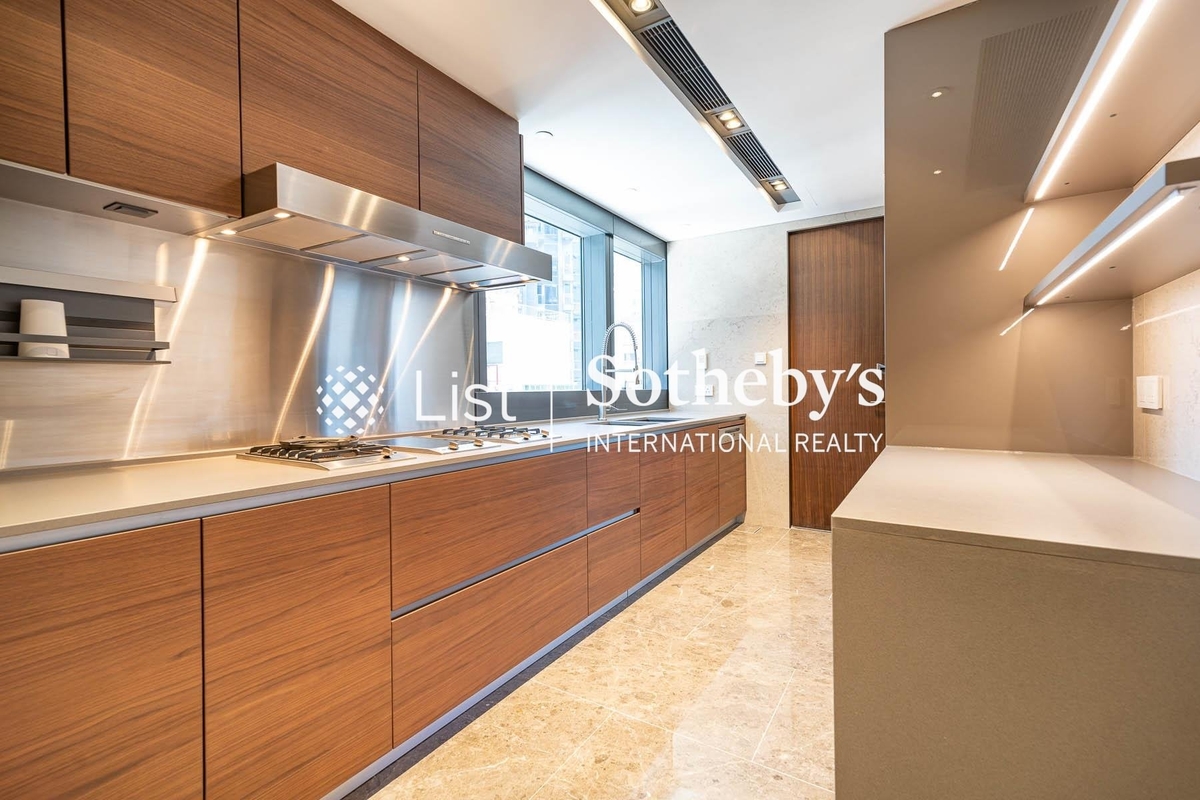 University Heights 大學閣 | Kitchen