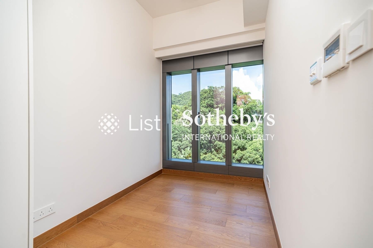 University Heights 大學閣 | Third En-suite Bedroom