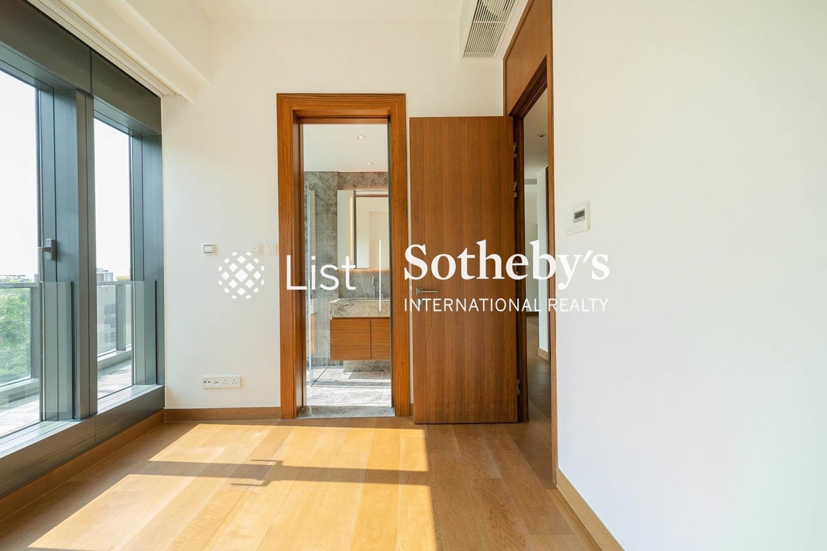 University Heights 大學閣 | Second En-suite Bedroom