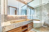 University Heights 大学阁 | Master Bathroom