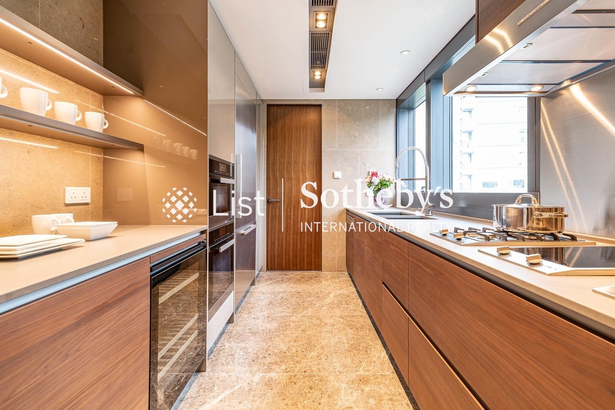 University Heights 大學閣 | Kitchen