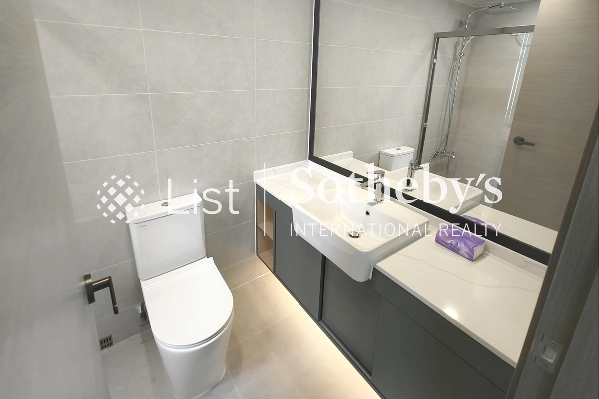 Carmen's Garden 嘉文花園 | Master Bathroom