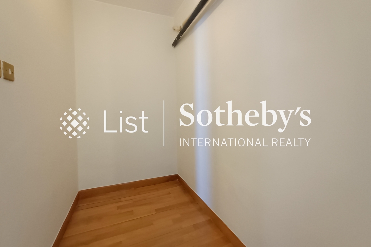 Carmen's Garden 嘉文花園 | Store Room