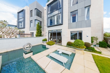 1 Horizon Drive & 44-50 Chung Hom Kok Road 海天径1号及舂墈角道44-50号 | 