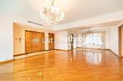 Serene Court 秀麗閣 | Living and Dining Room