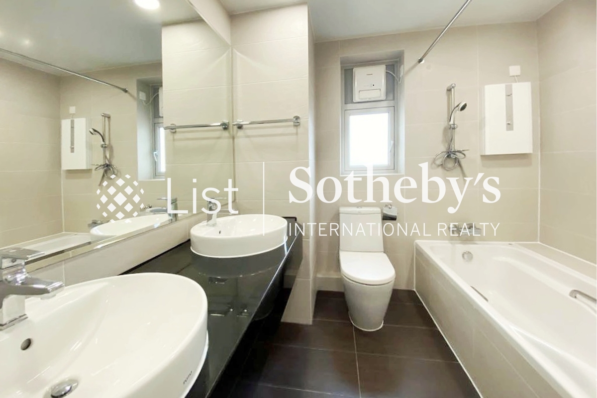 Serene Court 秀麗閣 | Master Bathroom