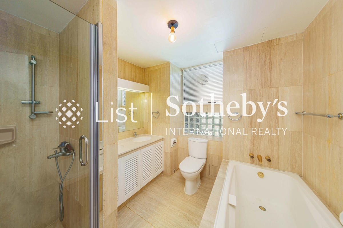 6 Headland Road 赫蘭道6號 | Master Bathroom