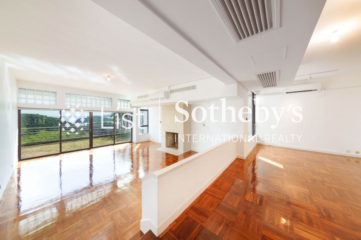 6 Headland Road 赫蘭道6號 | Living and Dining Room