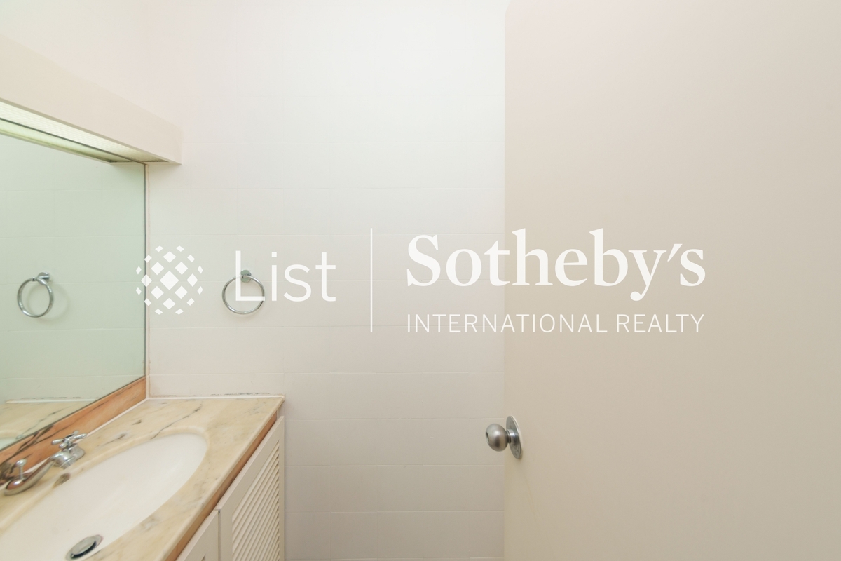 6 Headland Road 赫蘭道6號 | Guest Powder Room