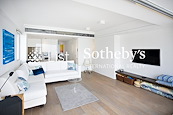Yau Shing Lau 友誠樓 | Living and Dining Room