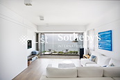Yau Shing Lau 友誠樓 | Living and Dining Room