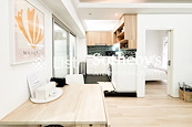 Fairview Court 怡景閣 | Living and Dining Room