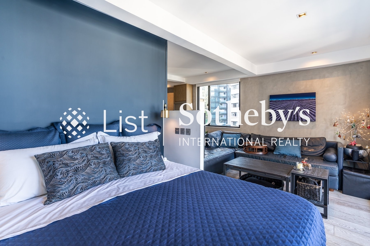 On Fung Building 安峰大廈 | Sleeping Area