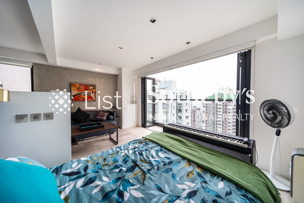 On Fung Building 安峰大廈 | Sleeping Area