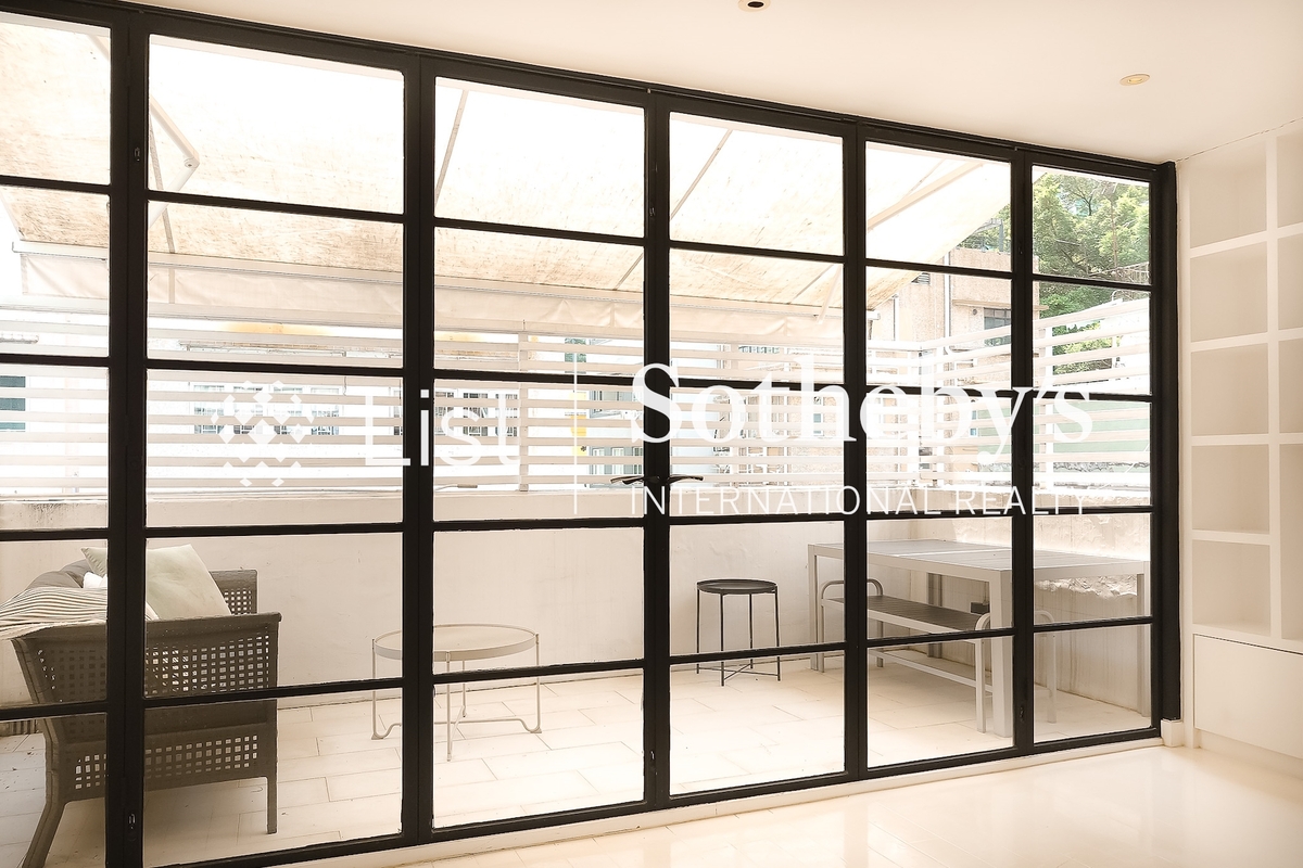 No.55 Tung Street 東街55號 | Private Terrace off Living and Dining Room