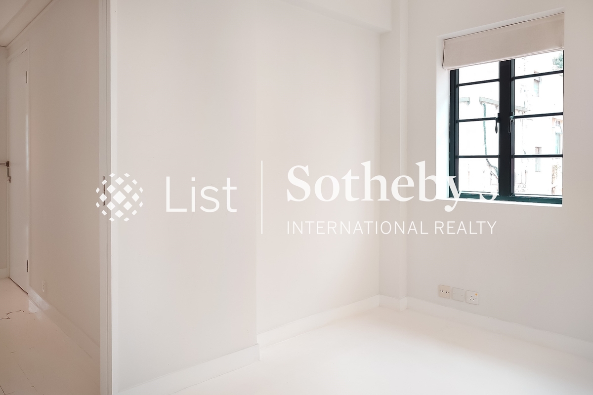 No.55 Tung Street 東街55號 | Second Bedroom