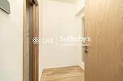 St. Joan Court 勝宗大廈 | Walk-in Closet in Master Bedroom