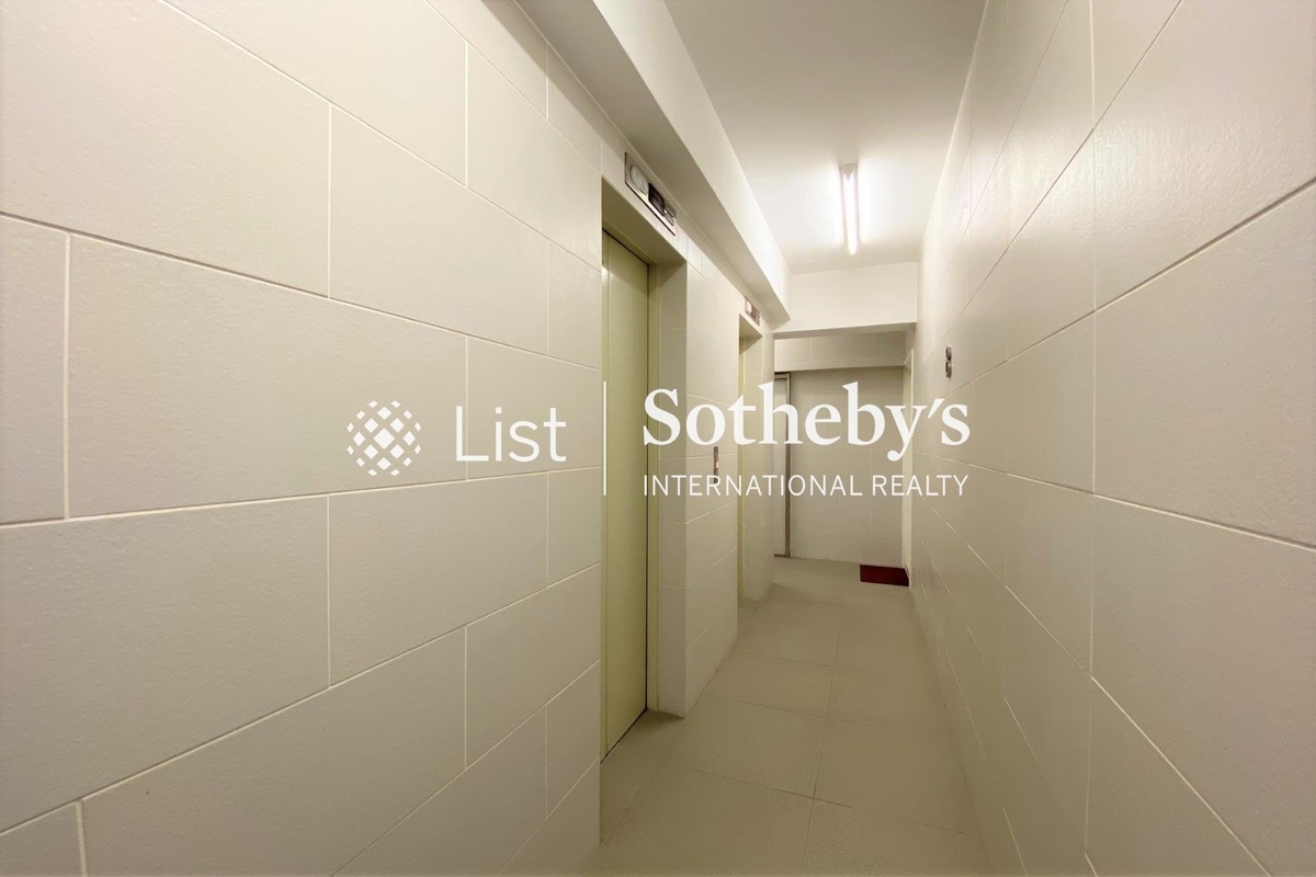 Lok Moon Mansion 樂滿大廈 | 