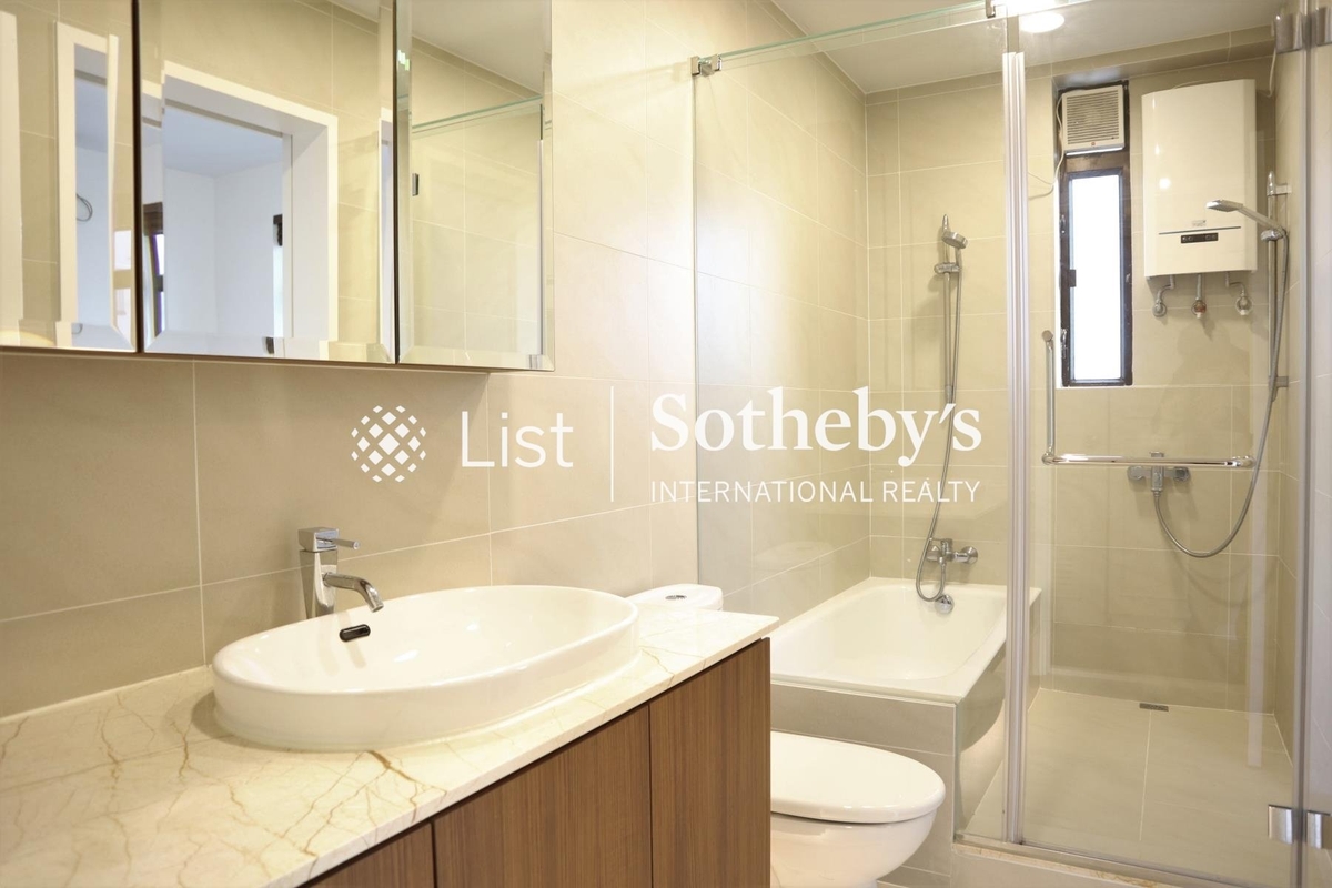 No. 2D Shiu Fai Terrace 肇輝臺 2D 號 | Second En-suite Bathroom