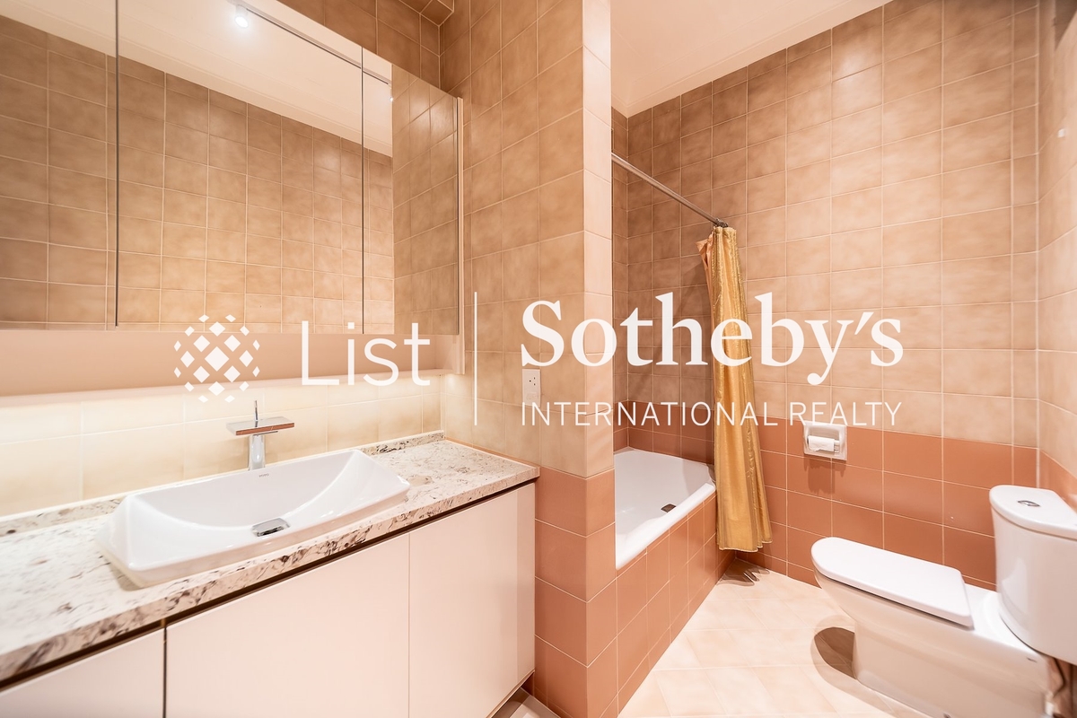 La Hacienda La Hacienda | Third En-suite Bathroom