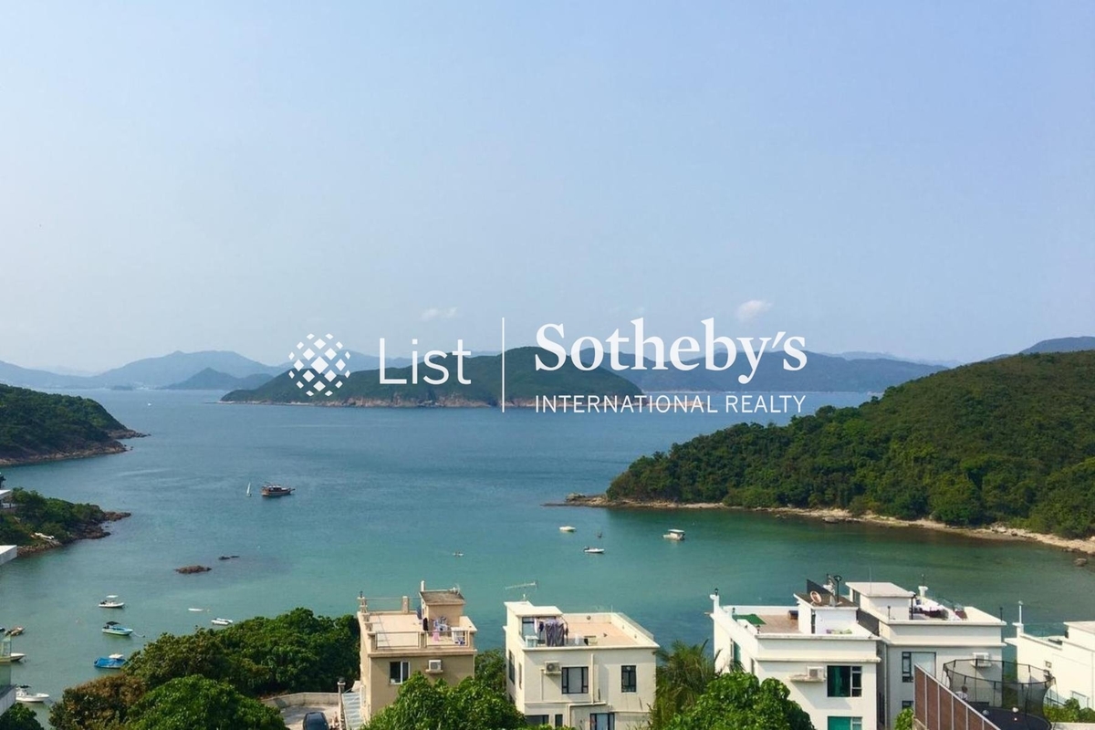 No. 100 Tai Hang Hau 大坑口100號 | View from Private Roof Terrace