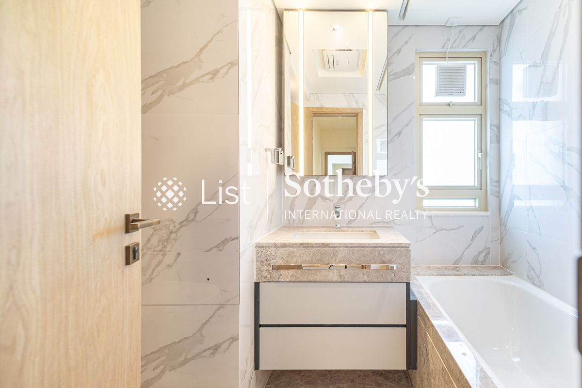 St. Joan Court 勝宗大廈 | Guest Bathroom