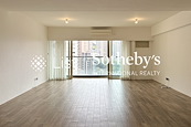 St. Joan Court 胜宗大厦 | Living and Dining Room