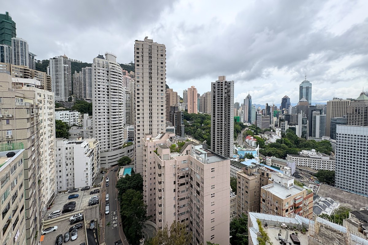 St. Joan Court 胜宗大厦 | View from Balcony