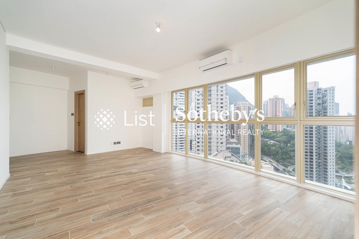 St. Joan Court 勝宗大廈 | Living and Dining Room