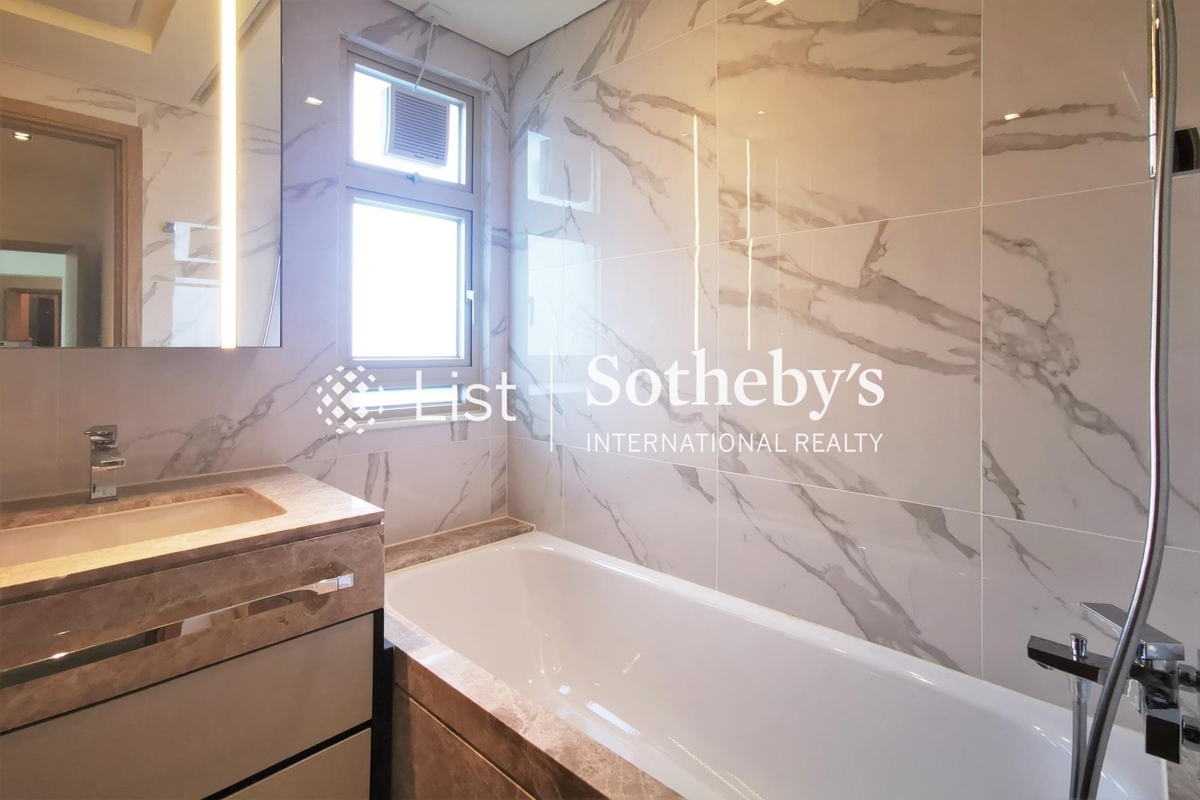 St. Joan Court 勝宗大廈 | Guest Bathroom