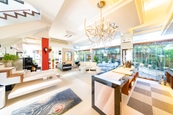 Miami Crescent 邁爾豪園 | Living and Dining Room