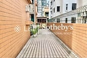 Scenic Lodge 怡晴轩 | Private Terrace off Living Room