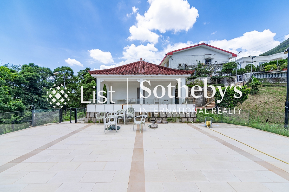 Customs Pass 飛鵝山莊 | Club House