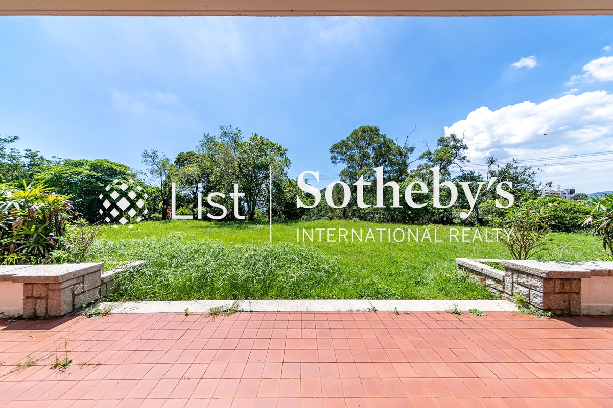 Customs Pass 飛鵝山莊 | View from Living Room