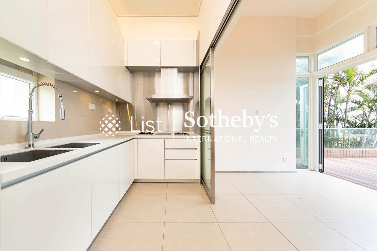 Shek O Headland Road 石澳山仔路 | Kitchen