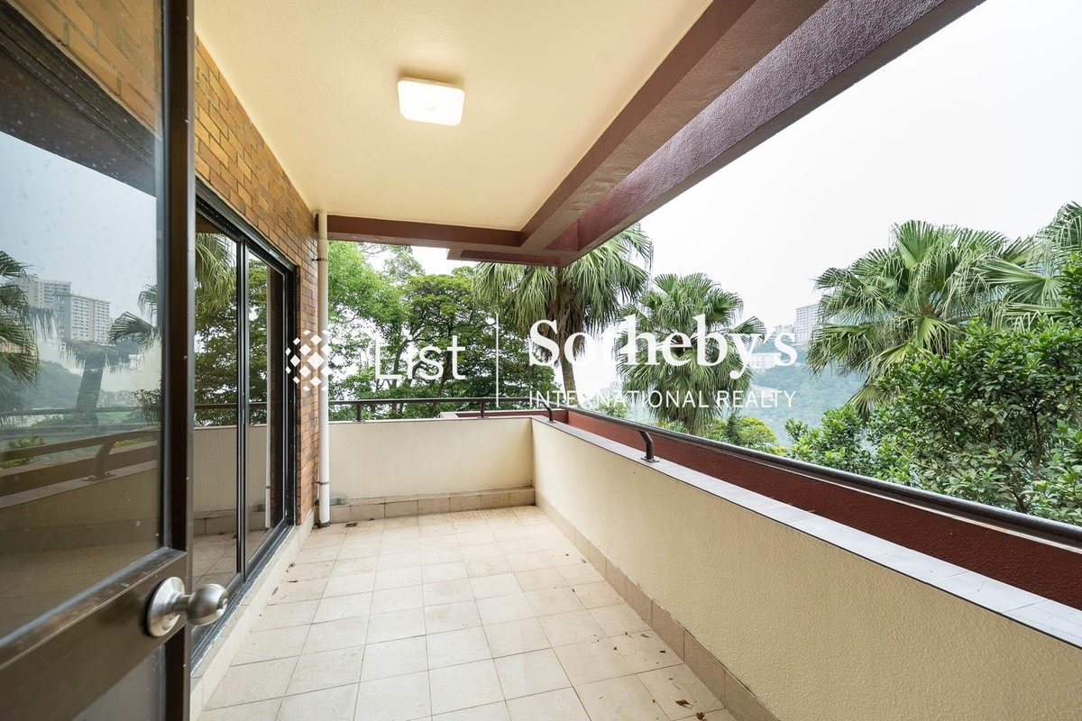 Orient Crest 東蘆 | Private Terrace off Third Bedroom