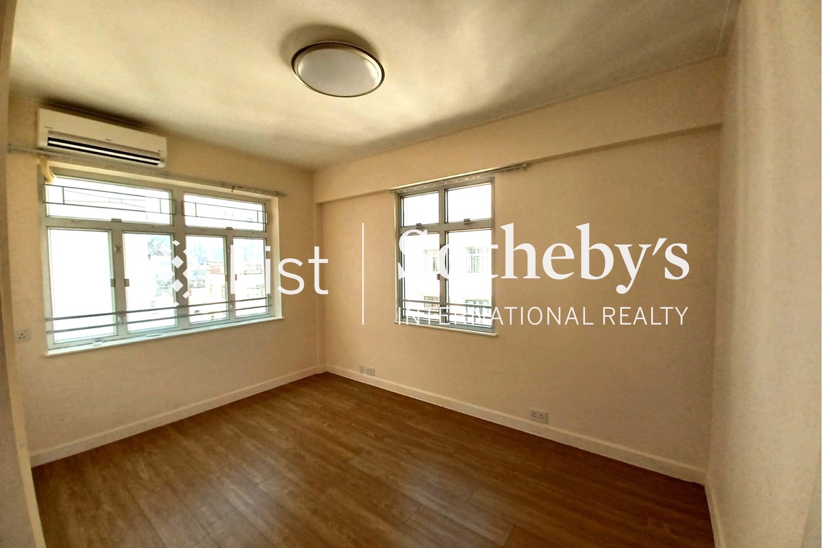 Chesterfield Mansion 東寧大廈 | Third Bedroom