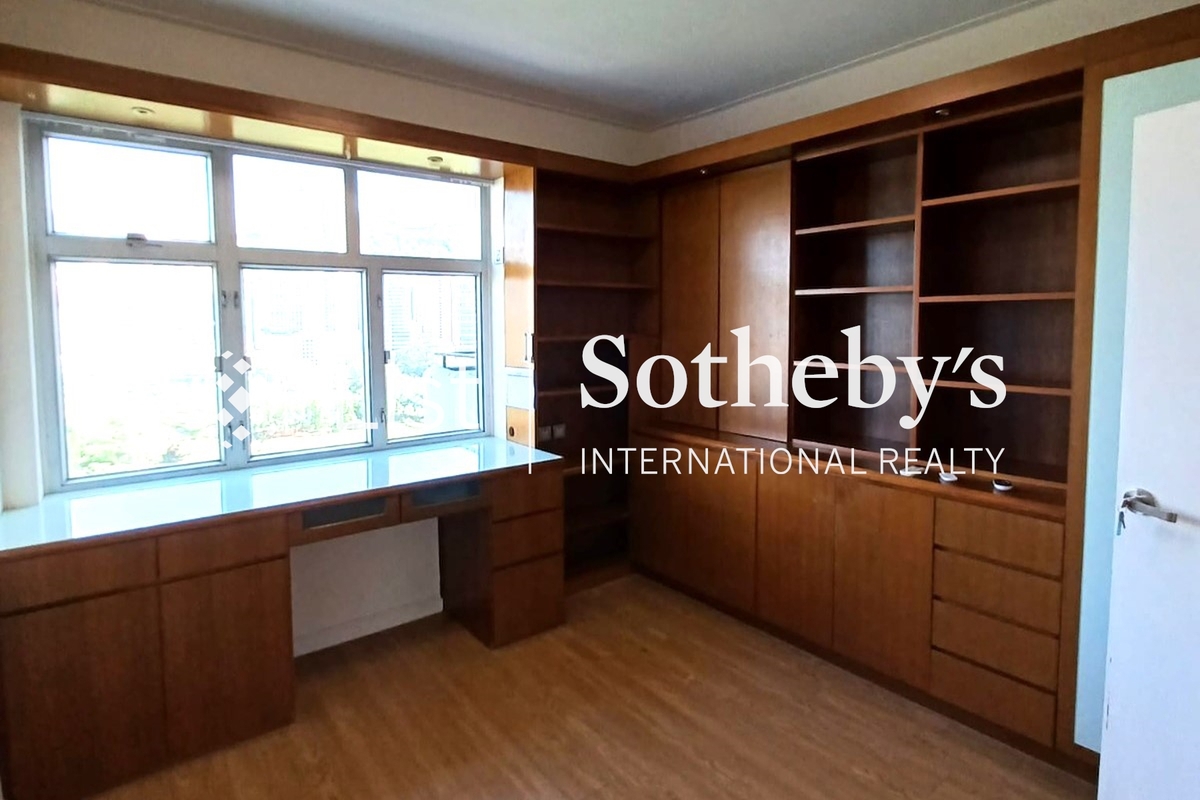 Chesterfield Mansion 東寧大廈 | Master Bedroom