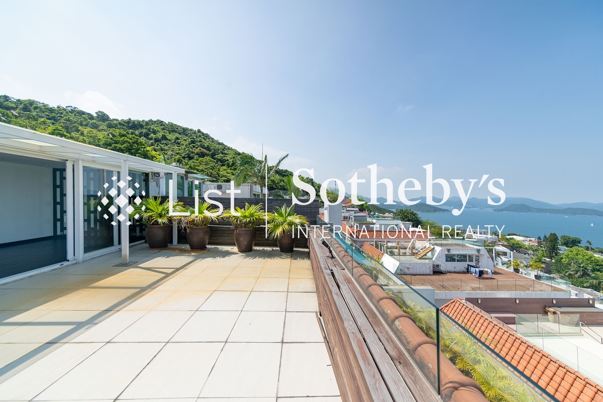 Dragon Lake Villa 龍湖別墅 | Private Roof Terrace