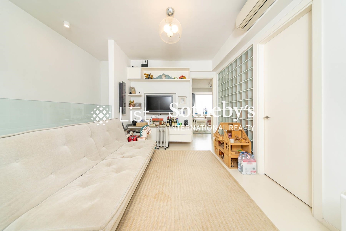 Dragon Lake Villa 龍湖別墅 | Family Room