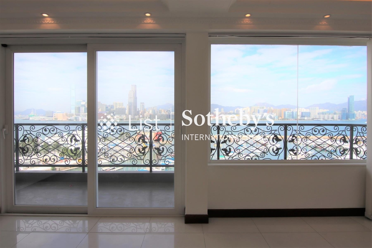 Riviera Mansion 海濱大廈 | Balcony off Living and Dining Room