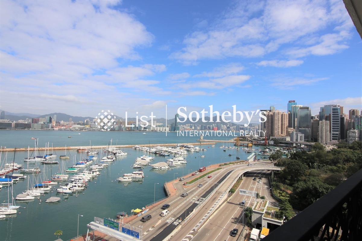 Riviera Mansion 海濱大廈 | View from Living and Dining Room