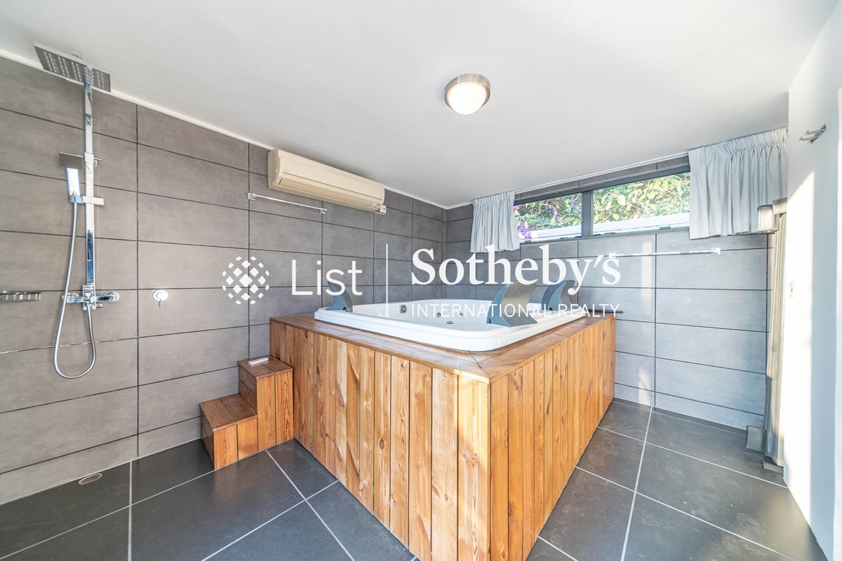 No. 70 Che Keng Tuk Road 輋徑篤路 70號 | Jacuzzi and Steam Room