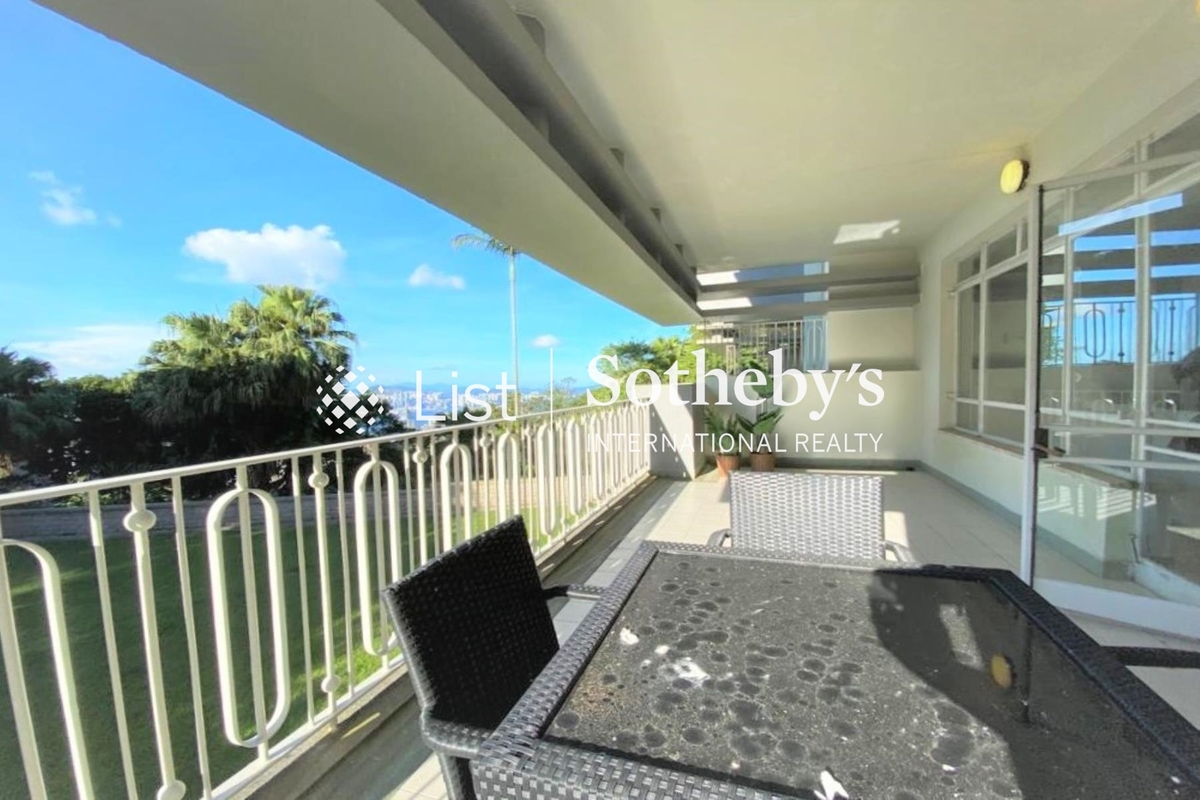 Fung Shui 風水 | Private Terrace off Living Room