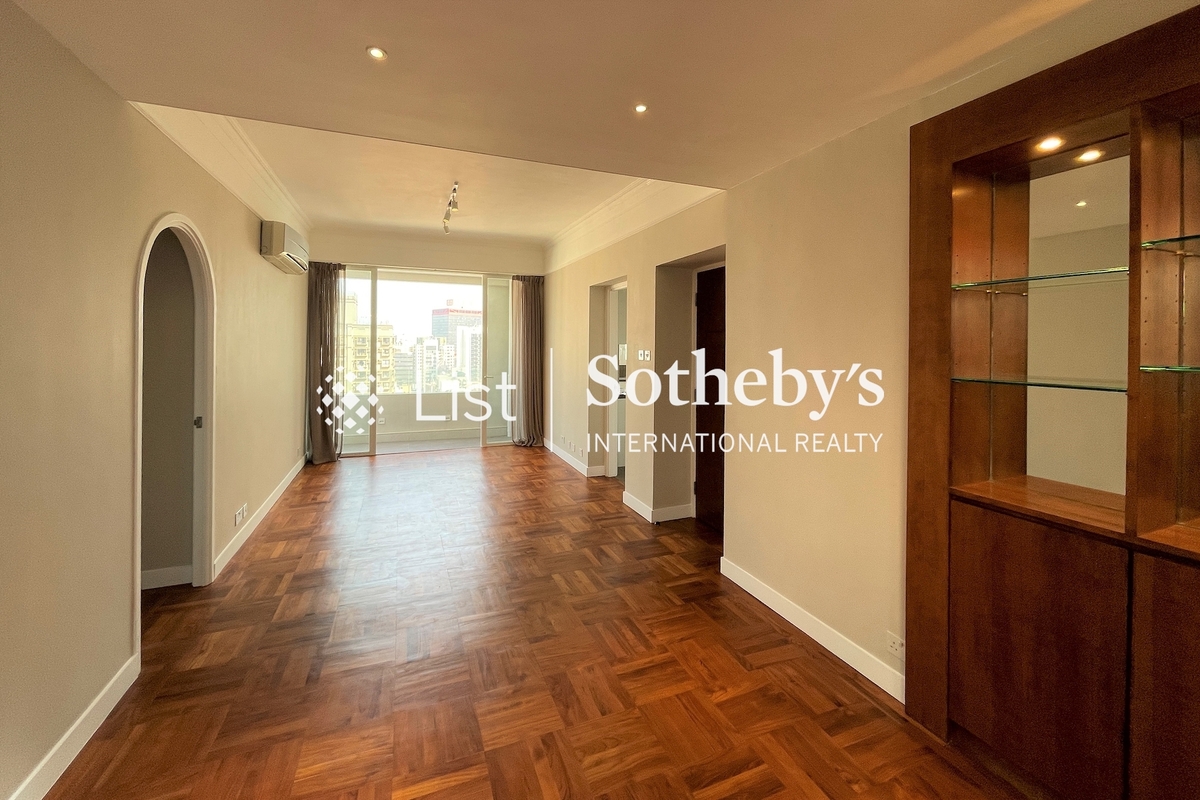 Winner Court 榮華閣 | Living and Dining Room