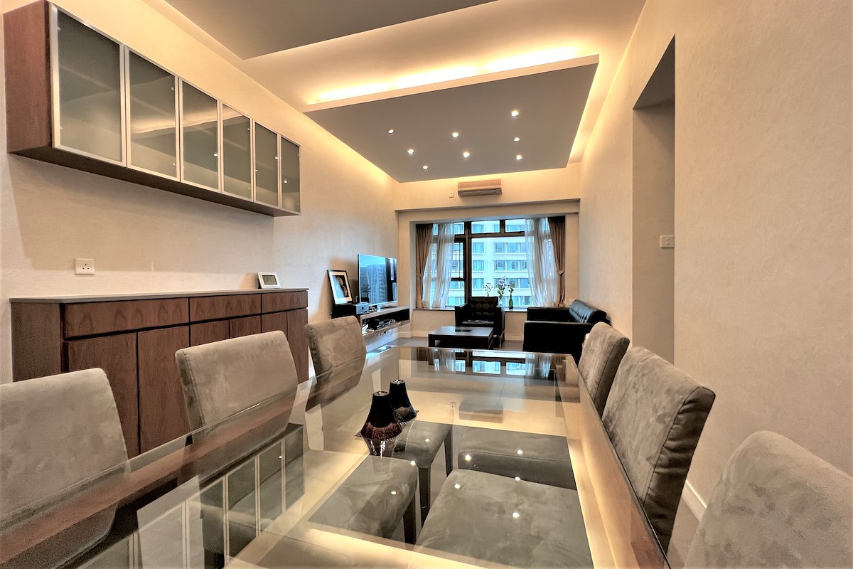 Royal Peninsula 半岛豪庭 | Living and Dining Room