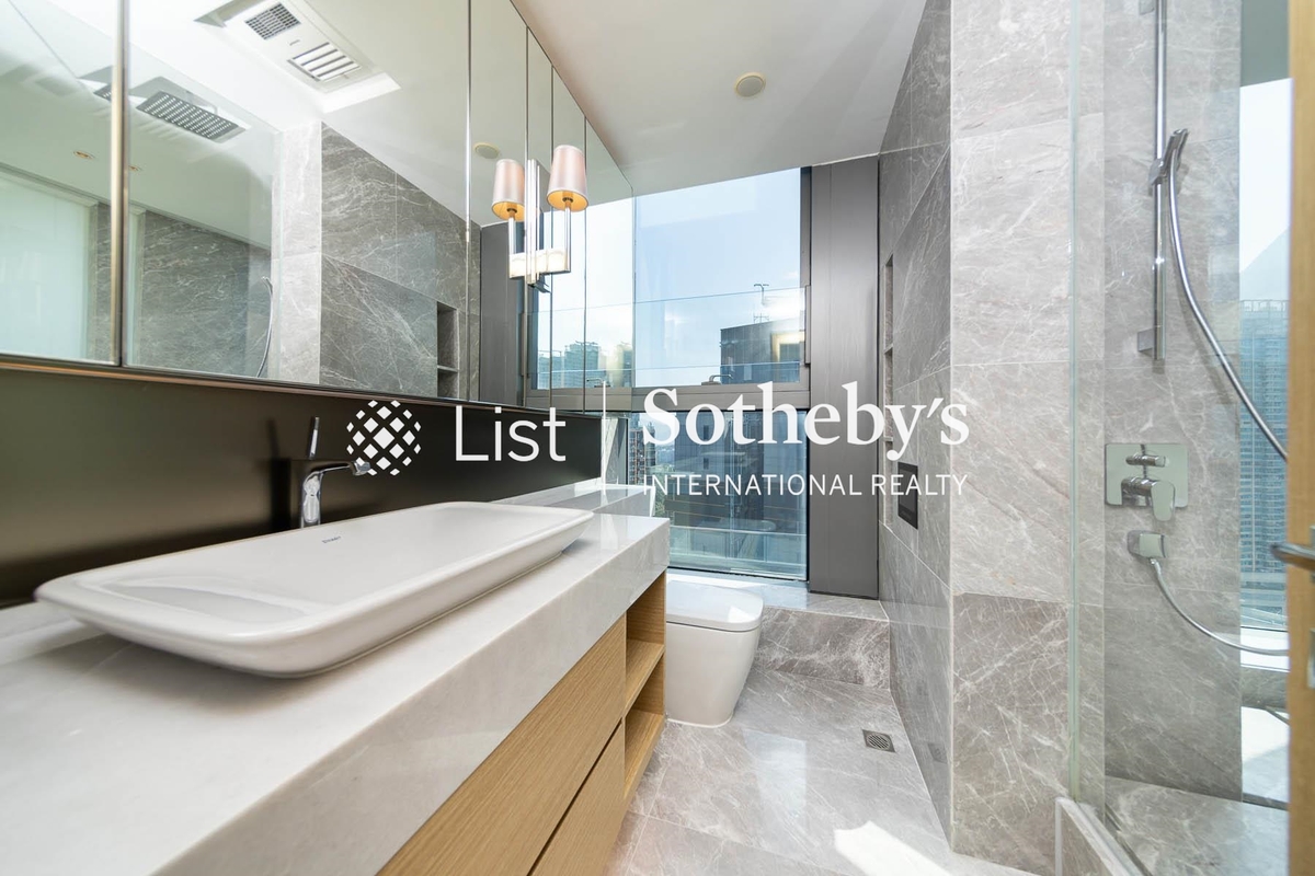 Double Cove 迎海 | Master Bathroom