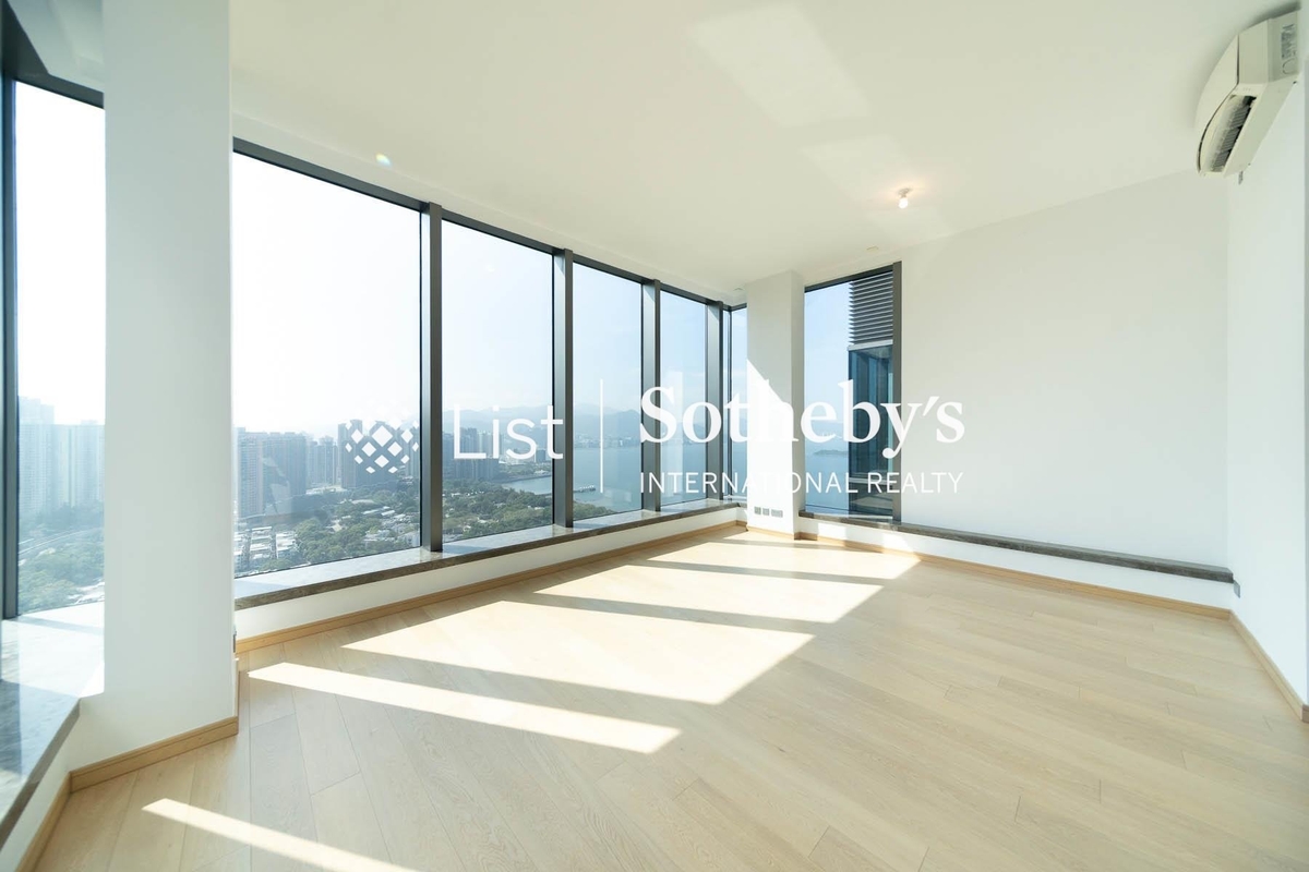 Double Cove 迎海 | Master Bedroom