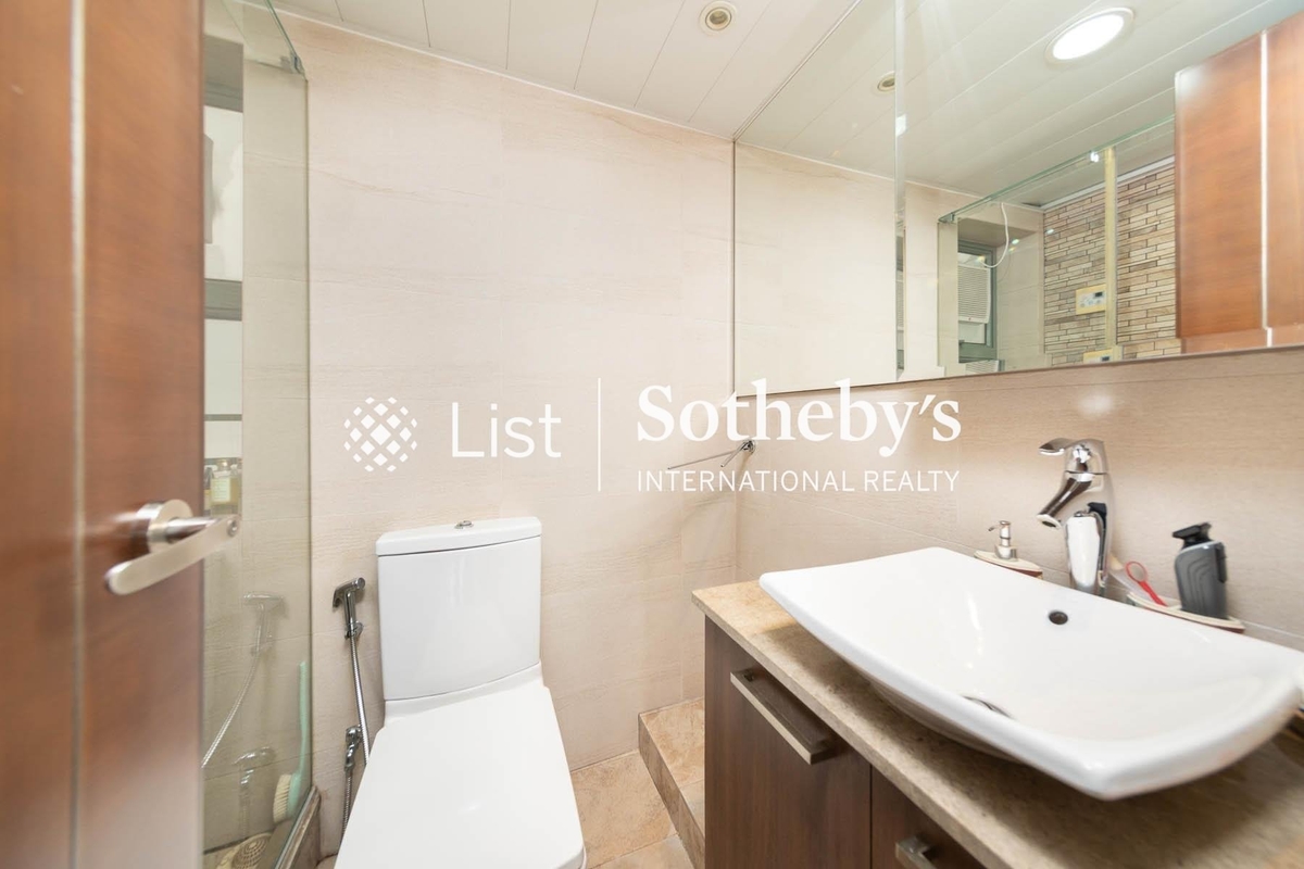 Island Resort 藍灣半島 | Master Bathroom